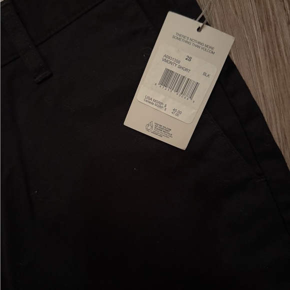 Volcom Men's black Flat Front Shorts - Picture 3 of 4